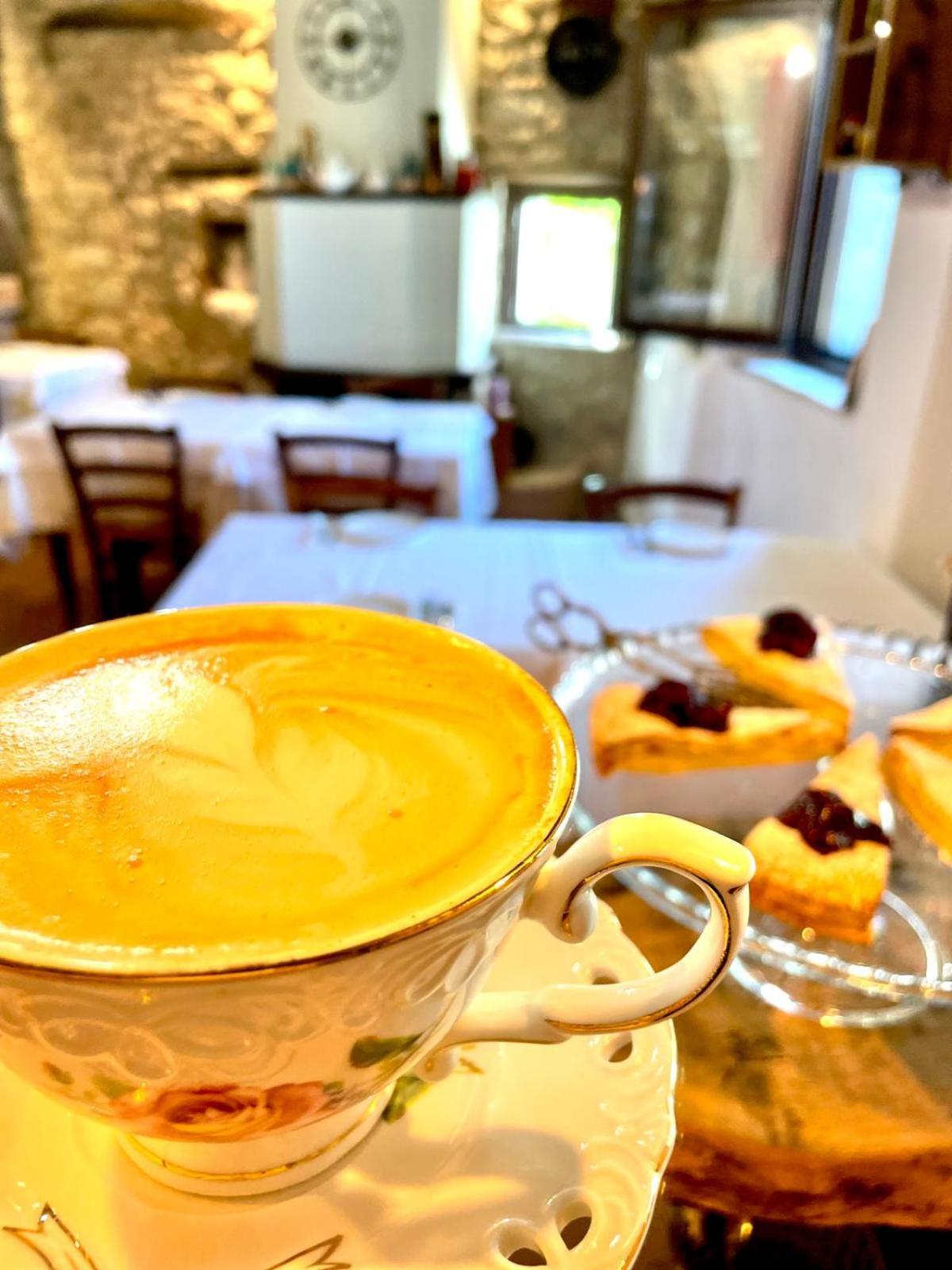 Agriturismo Casa Rastelli Monte Orsello ภายนอก รูปภาพ