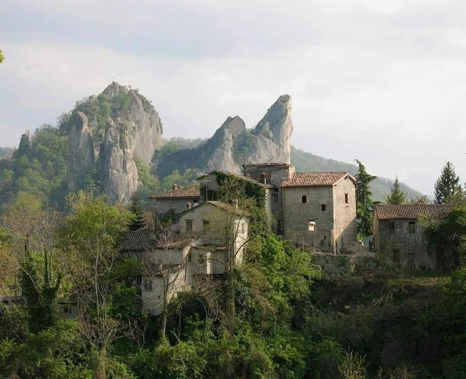 Agriturismo Casa Rastelli Monte Orsello ภายนอก รูปภาพ